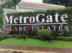 Vacation homes metrogate estate